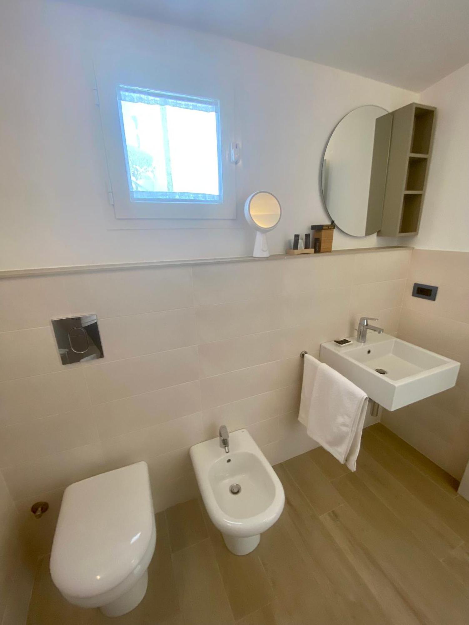 Marina Bay Beach Suites 페스키치 외부 사진
