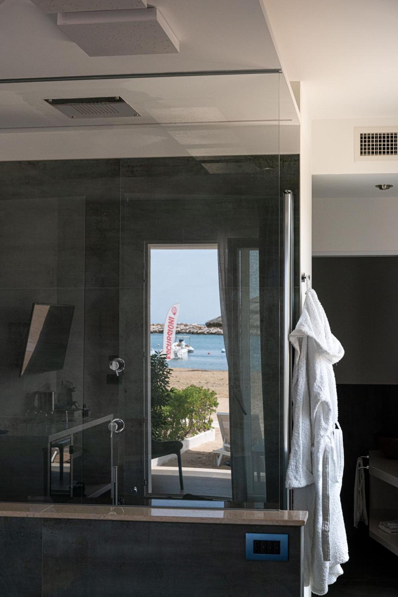 Marina Bay Beach Suites 페스키치 외부 사진