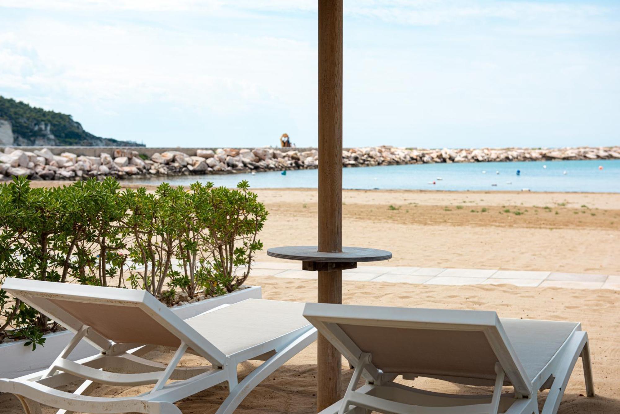 Marina Bay Beach Suites 페스키치 외부 사진